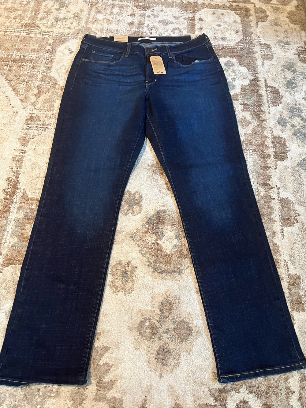Levi's Women's Straight Jeans Dark Wash Size 14 Long